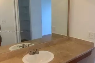 4200 Hillcrest Dr, Hollywood, FL 33021 - Photo 24