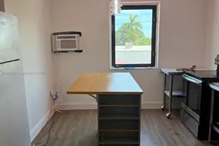 1432 NE 163rd St, North Miami Beach, FL 33162 - Photo 2