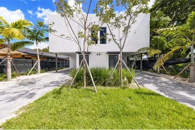 2151 NW 1st Ter, Miami, FL 33125 - Photo 2