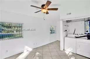 858 SW 11th Ct, Fort Lauderdale, FL 33315 - Photo 8