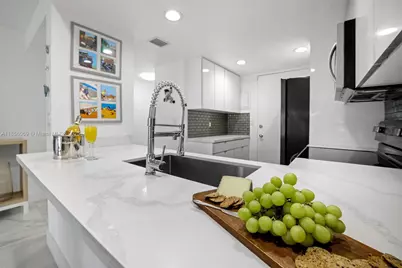 1450 Lincoln Rd #403, Miami Beach, FL 33139 - Photo 10