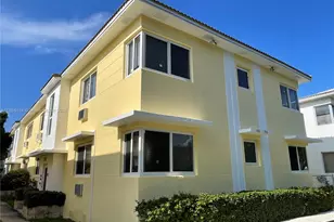 955 Bay Dr, Miami Beach, FL 33141 - Photo 16