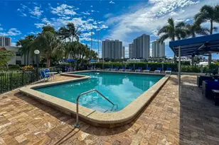 3570 Magellan Cir, Aventura, FL 33180 - Photo 14