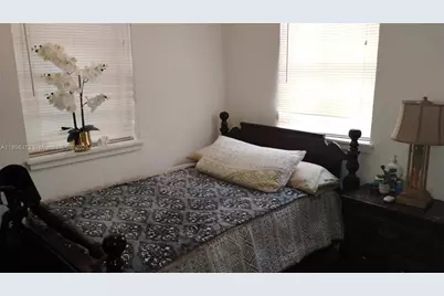 7312 NW 17th Ct, Miami, FL 33147 - Photo 16
