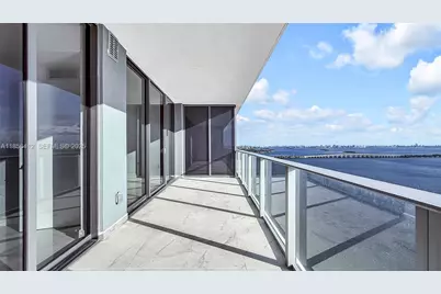 700 NE 24th St #2704, Miami, FL 33137 - Photo 2