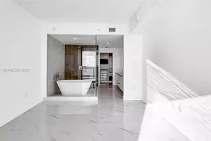 700 NE 24th St, Miami, FL 33137 - Photo 26