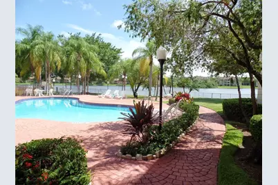 2850 N Oakland Forest Dr #107, Oakland Park, FL 33309 - Photo 14