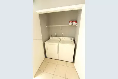 2850 N Oakland Forest Dr #107, Oakland Park, FL 33309 - Photo 8