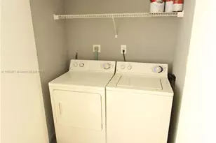 2850 N Oakland Forest Dr, Oakland Park, FL 33309 - Photo 8