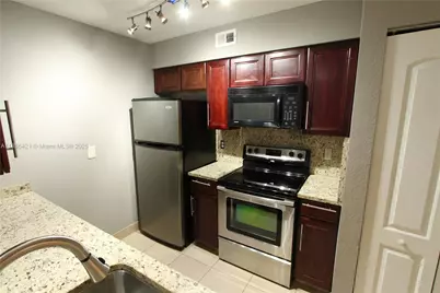 2850 N Oakland Forest Dr #107, Oakland Park, FL 33309 - Photo 4