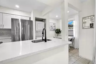 9667 NW 15th Ct, Pembroke Pines, FL 33024 - Photo 10