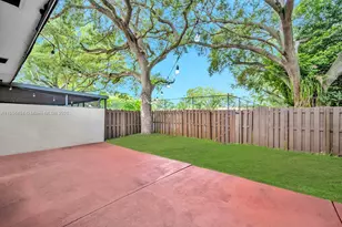 9667 NW 15th Ct, Pembroke Pines, FL 33024 - Photo 22