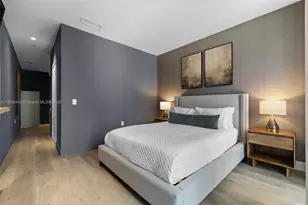 239 SW 9th St, Miami, FL 33130 - Photo 16