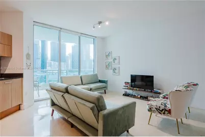 350 S Miami Ave #1814, Miami, FL 33130 - Photo 4