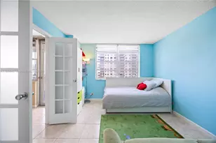 251 174th St, Sunny Isles Beach, FL 33160 - Photo 24