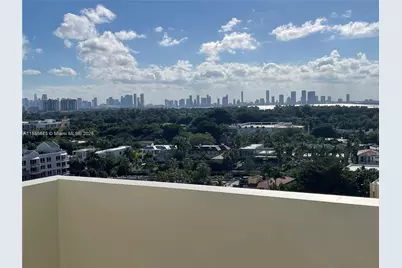 2899 Collins Ave #1420, Miami Beach, FL 33140 - Photo 2