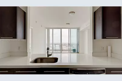 90 SW 3rd St #PH-10, Miami, FL 33130 - Photo 10