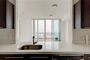 90 SW 3rd St, Miami, FL 33130 - Photo 10