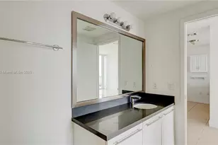 90 SW 3rd St, Miami, FL 33130 - Photo 14