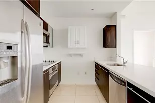 90 SW 3rd St, Miami, FL 33130 - Photo 6