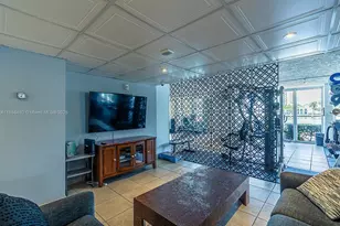 121 Golden Isles Dr, Hallandale Beach, FL 33009 - Photo 42