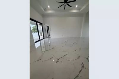 4304 NW 27th Ln, Cape Coral, FL 33993 - Photo 6