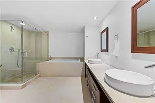 475 Brickell Ave, Miami, FL 33131 - Photo 12