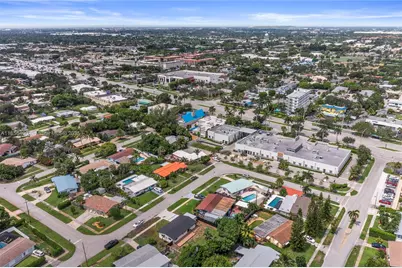 949 SE 5th St, Deerfield Beach, FL 33441 - Photo 30