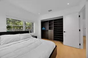 5827 SW 69th Ct, Miami, FL 33143 - Photo 12