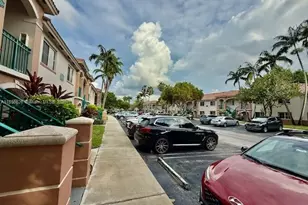 1251 SE 29th St, Homestead, FL 33035 - Photo 4