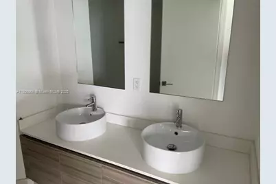 121 NE 34th St #1604, Miami, FL 33137 - Photo 8