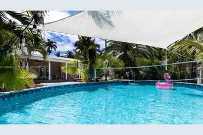 701 Hollywood Blvd #701, Hollywood, FL 33019 - Photo 2