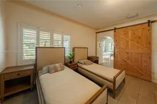 701 Hollywood Blvd, Hollywood, FL 33019 - Photo 14