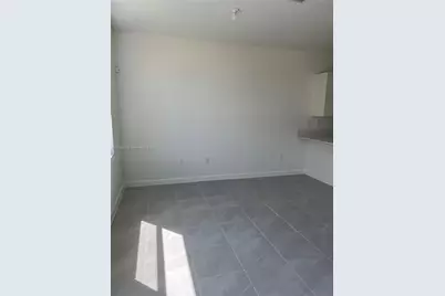 1727 SE 26th Ter, Homestead, FL 33035 - Photo 10