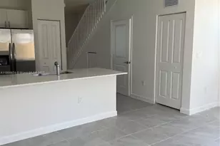 1727 SE 26th Ter, Homestead, FL 33035 - Photo 6