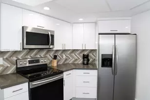 5880 Collins Ave, Miami Beach, FL 33140 - Photo 1