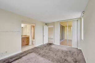 9520 Seagrape Dr, Davie, FL 33324 - Photo 14