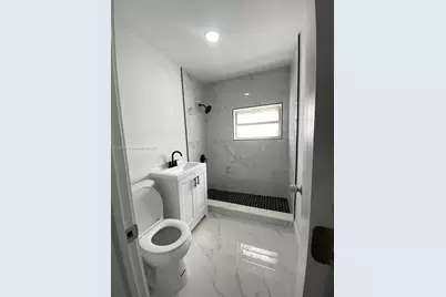 894 NW 108th St, Miami, FL 33168 - Photo 2