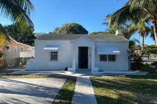 894 NW 108th St, Miami, FL 33168 - Photo 4