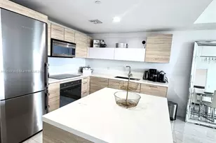 16385 Biscayne Blvd, North Miami Beach, FL 33160 - Photo 26