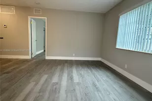 716 SE 14th Ct, Fort Lauderdale, FL 33316 - Photo 4