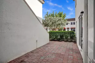 9500 SW 167th Ave, Miami, FL 33196 - Photo 12
