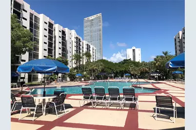 16919 N Bay Rd #206, Sunny Isles Beach, FL 33160 - Photo 8