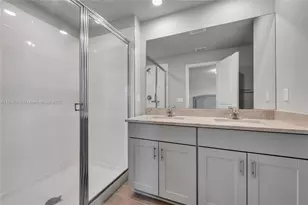 3506 Joshua Tree St, Palm Springs, FL 33461 - Photo 32