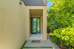 3617 SW 27th St, Miami, FL 33133 - Photo 2