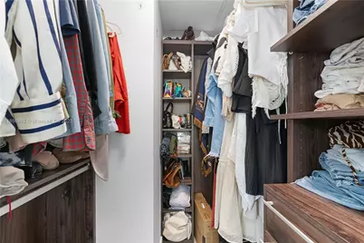 1300 S Miami Ave #2411, Miami, FL 33130 - Photo 16