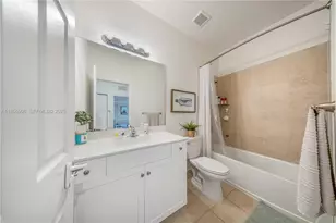 3433 W 104th Terrace, Hialeah, FL 33018 - Photo 26