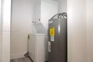 4851 E 8th Ct, Hialeah, FL 33013 - Photo 20