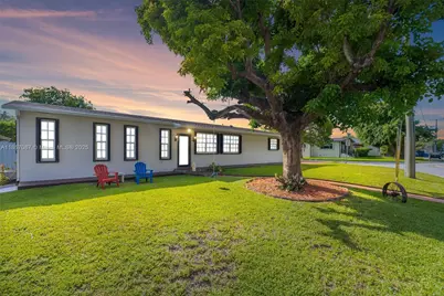 2851 NW 99th Ave, Doral, FL 33172 - Photo 1