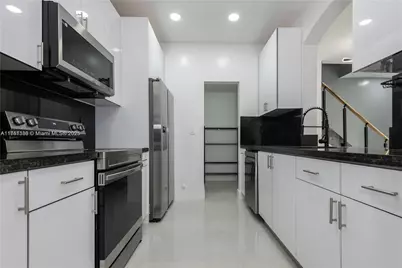 939 NE 42nd Ter, Homestead, FL 33033 - Photo 12